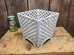 lot 200 image: Old Cast Iron Basket - Planter - Holder