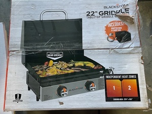 lot 2 image: Blackstone 22 Tabletop Griddle