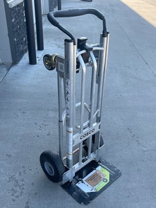 lot 4 image: Cosco 4 Wheel Hand Truck