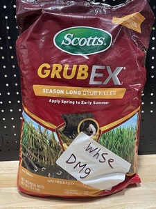 lot 16 image: Scotts Grub EX