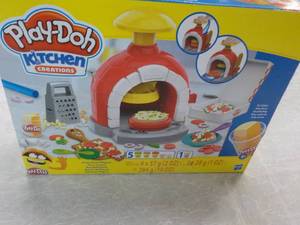 Play Doh Kitchen Creations - New