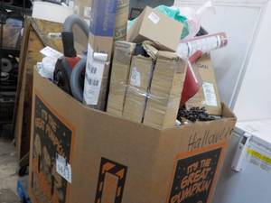 Very Full Pallet of Unclaimed and Overstock Items