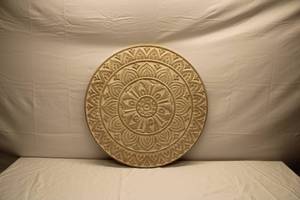 lot 7 image: Wood Wall Hanging