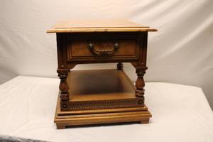 lot 61 image: VIntage Nightstand with one drawer