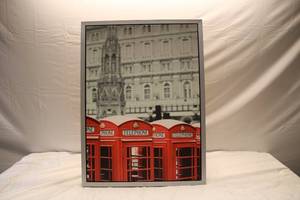 lot 93 image: Iconic London Telephone box