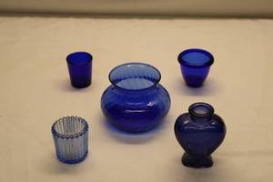 lot 154 image: Blue Glass assortment