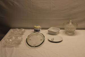 lot 159 image: Assorted Glassware