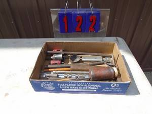 Flat of hole saws & etc. As shown.