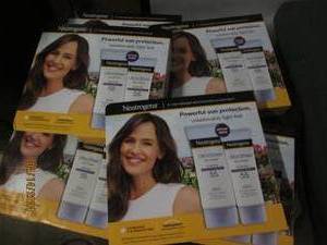 lot 225 image: 6 packages of 2 neutrogena ultra sheer 55 sunscreen