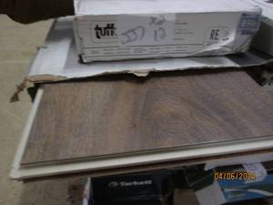 lot 12 image: 2 pacakges of tuff core broadway avenue oak flooring 19.56 sqft per package open box