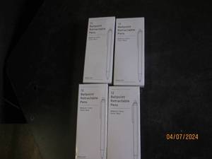 lot 65 image: 4 packages of 12 ballpoint retractable blue pens