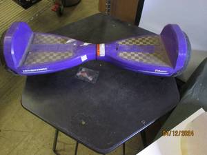 lot 86 image: hover board no charger to test...