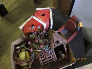 lot 90 image: lot of bird houses and feeders...