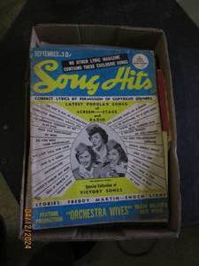 lot 97 image: lot of vintage magazines...