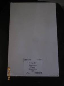 lot 120 image: luxpaper 11x17 strathmore paper bright white 32lb package of 50