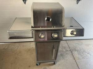 New 2 Burner Stainless Steel Gas Grill