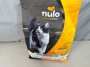 Nulo 4.5 Lb Cat and Kitten Food