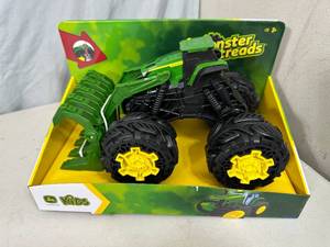 New John Deere Kids Monster Treads Tractor Toy