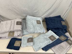 Assorted New Bath Towels, Hand Towels, Wash Cloths