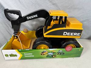 New John Deere Excavator Toy