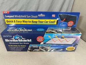 New Brella Shield Compact Windshield Sun Shade