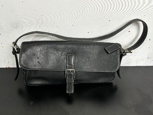 lot 68 image: Like new black coach purse