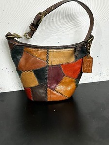 lot 75 image: Like new patchwork coach purse