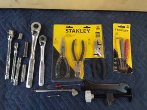 lot 28 image: Assortment of Stanley and Craftsmans tools some new