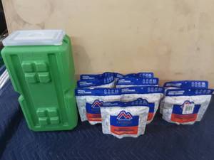 lot 38 image: Multiple packs of Emergency Food  And green small tote of food rations