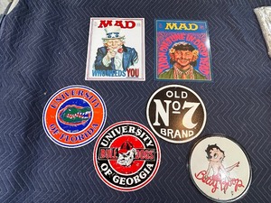 lot 173 image: Six Vintage metal wall signs ( MAD tv, Betty boop)