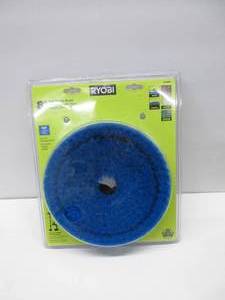 lot 815 image: 8 SOFT BRISTLE BRUSH NEW