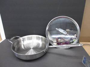 lot 832 image: All-Clad BD55403 D5 Brushed Stainless Steel 5-ply Bonded Cookware, Saute Pan with lid, 3 quart, Silver NEW
