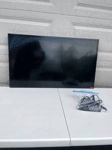 lot 45 image: Vizio TV 42