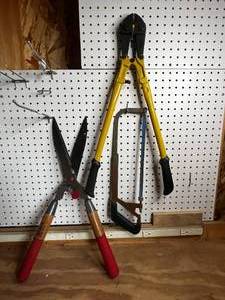 lot 55 image: Hedge Shear  Stanley Hack Saw  24inch Bolt Cutter