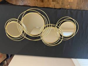 lot 225 image: Beautiful and Unique Gold Mirror
