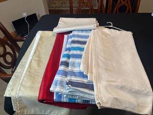 lot 232 image: Beautiful Cloth Table Clothes and a Table Runner with Studded Edges.