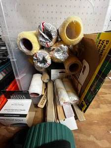 lot 70 image: Various Painting Supplies