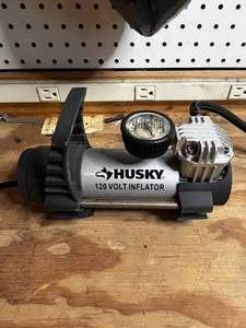 lot 85 image: Husky 120 Volt Inflator  Plumber Snake