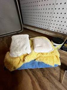 lot 86 image: Car Cleaning Supplies