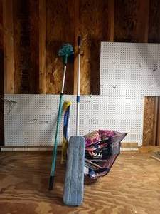 lot 100 image: Bag of Hangers  RainX Wiper  Car Wash Cloth Extension Poles