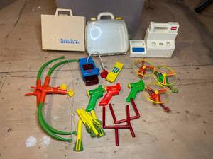 lot 295 image: VTG PlaySkool, Fisher Price and Other Toys