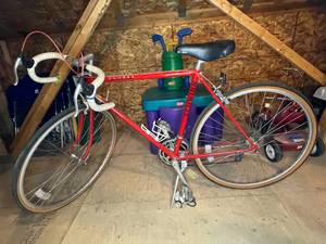 lot 307 image: Schwinn Road Bike LETOUR - Red - BIKE ONLY