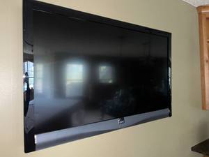 lot 311 image: Visio 43 TV w Power Cord - Excellent Condition - Mount NOT Included