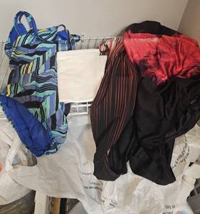 lot 319 image: Lot of 3 Womens One Piece Swim Suits - SZs 810 & Laundry Bag