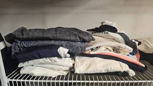 lot 332 image: Lot of Mens Shorts SZs 3234, Mens T-Shirts SZ L, Childrens T-Shirts SZ M