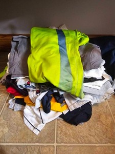 lot 333 image: Lot of Athletic T-Shirts SZ M