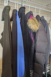 lot 335 image: 7 Womens SZ M Winter Coats & Jackets Avalanche Thermal Jacket
