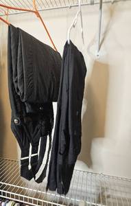 lot 336 image: Lot of Womens Snowpants & Overalls SZ M