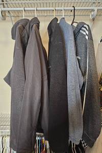 lot 341 image: Lot of 5 Mens Fleece & Jackets SZ MLXL Inc Columbia
