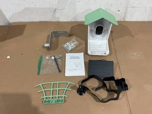 lot 139 image: EAONE Smart Bird Feeder with Camera Solar Powered